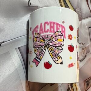 Teacher Appreciation Vibes Mug with Bow and Apples Design